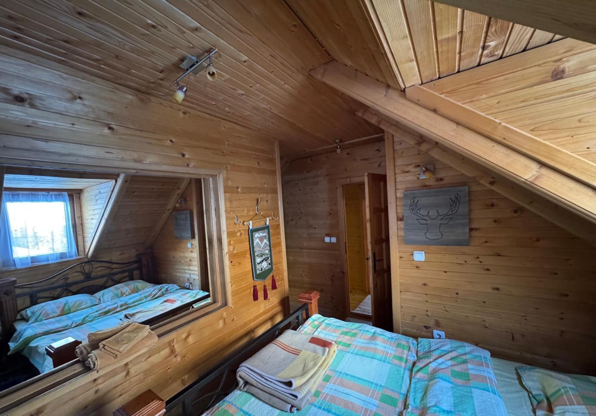 Vikendice Biocinovici Деревянный коттедж